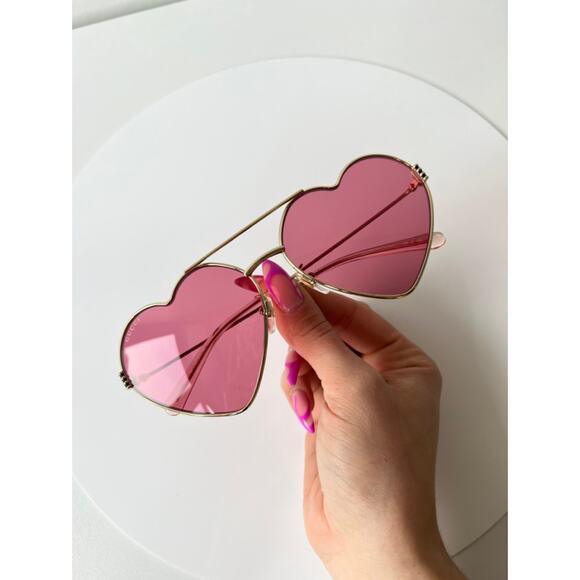 NEW Gucci GG1283S Gold Metal Heart Sunglasses $535 main image 9